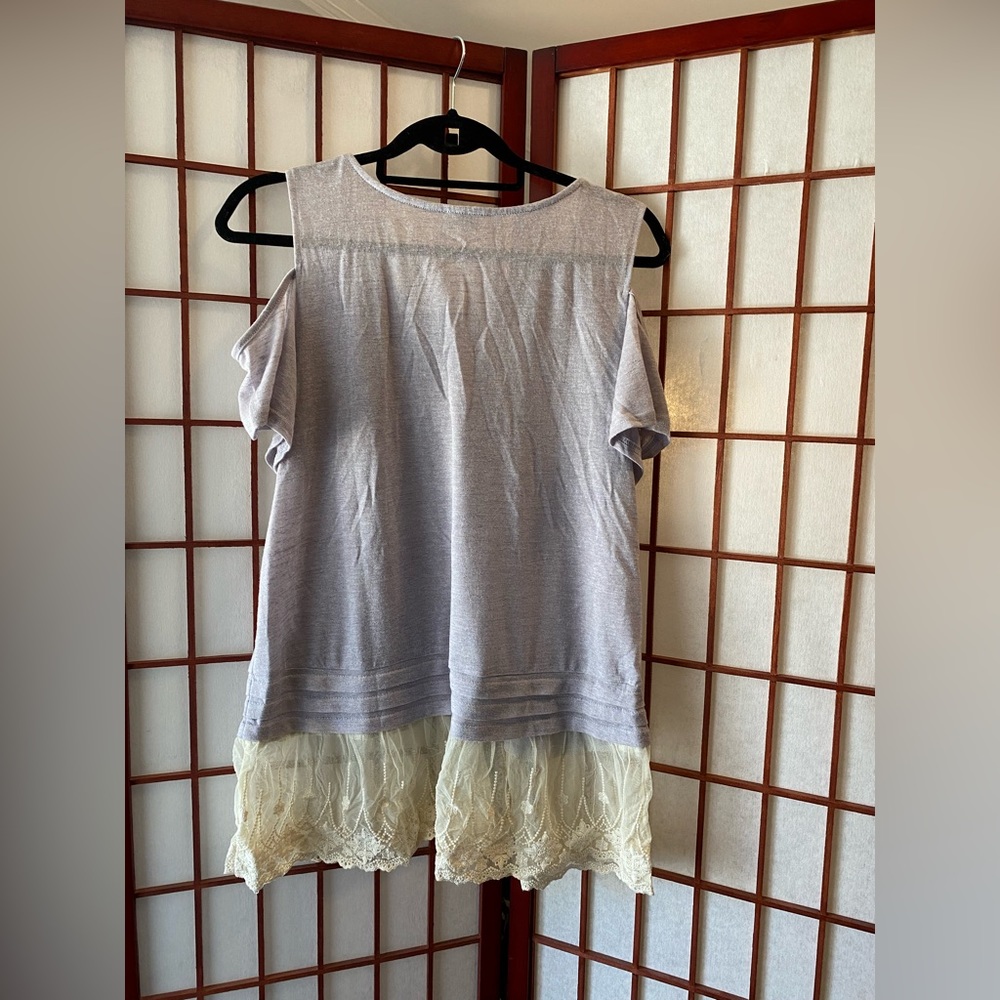 Umgee Tunic Lace Hem Size M
